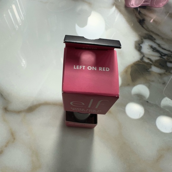 ELF Tinted Lip Stain - LEFT ON RED - Picture 6 of 6